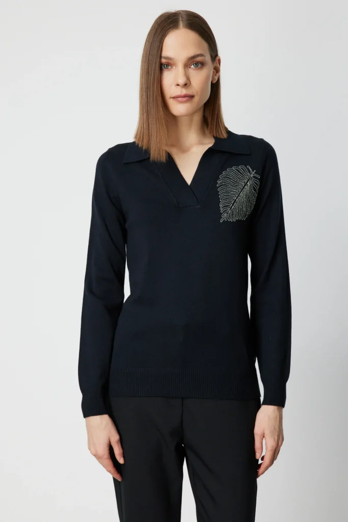 ON TRİKO Omzu Zincirli Yaprak Detaylı Triko Kazak  65334 - Siyah