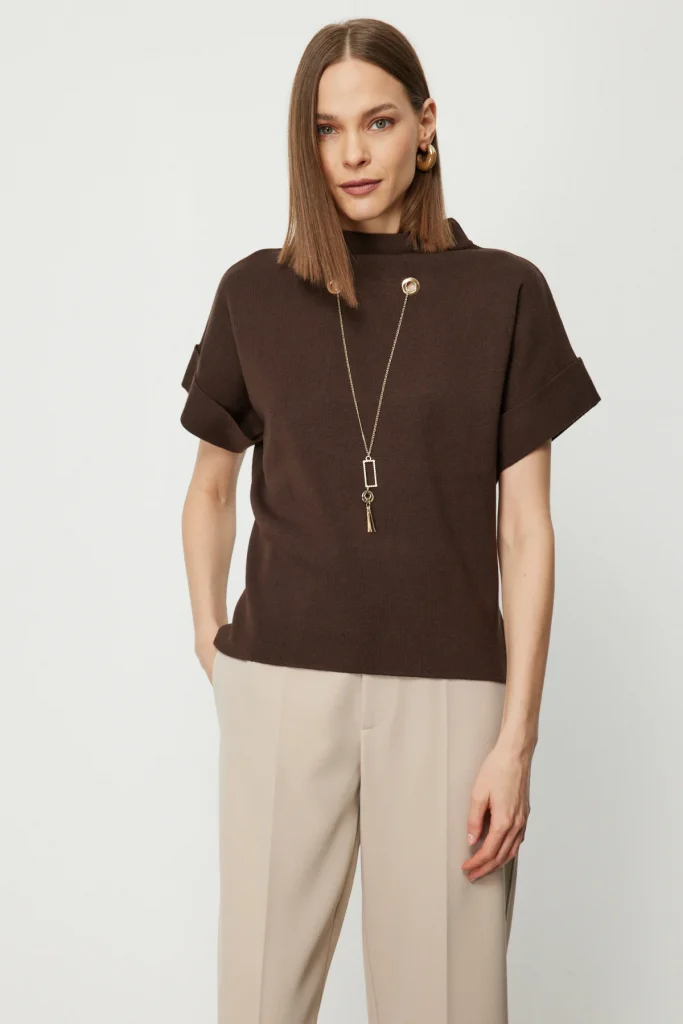 ON TRİKO Aksesuar Detaylı Dik Yaka Triko Kazak 65340 - kahve