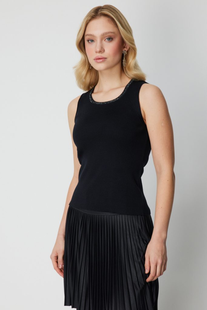 ON TRİKO Yakası Taşlı Kolsuz Triko Kazak 65394