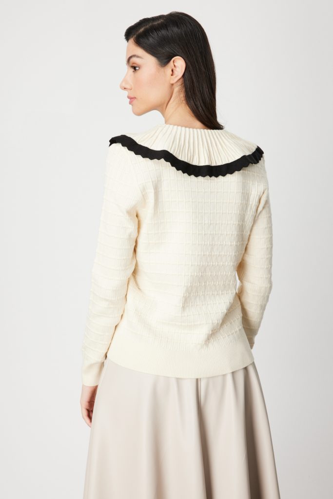 ON TRİKO Yakası Aksesuarlı Düğmeli Triko Kazak 66351