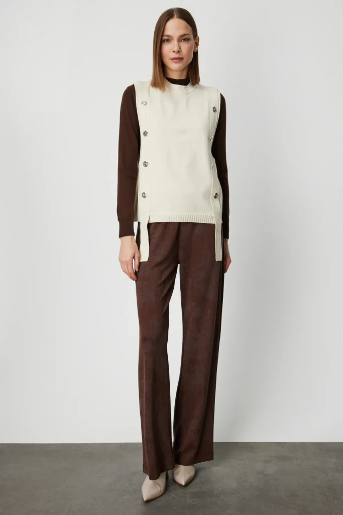 ON TRİKO Süs Düğmeli Sıfır Yaka Süveter 69310 - KREM