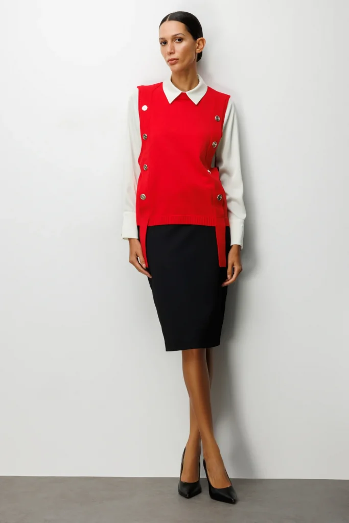 ON TRİKO Süs Düğmeli Sıfır Yaka Süveter 69310 - KIRMIZI