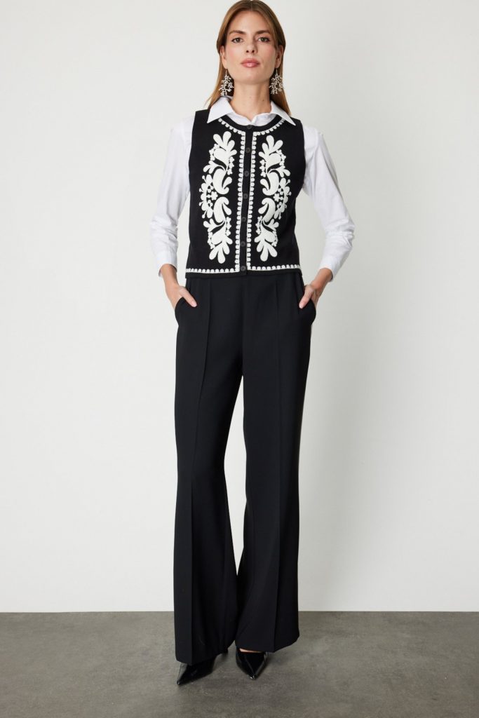 ON TRİKO İşlemeli Triko Yelek 60919