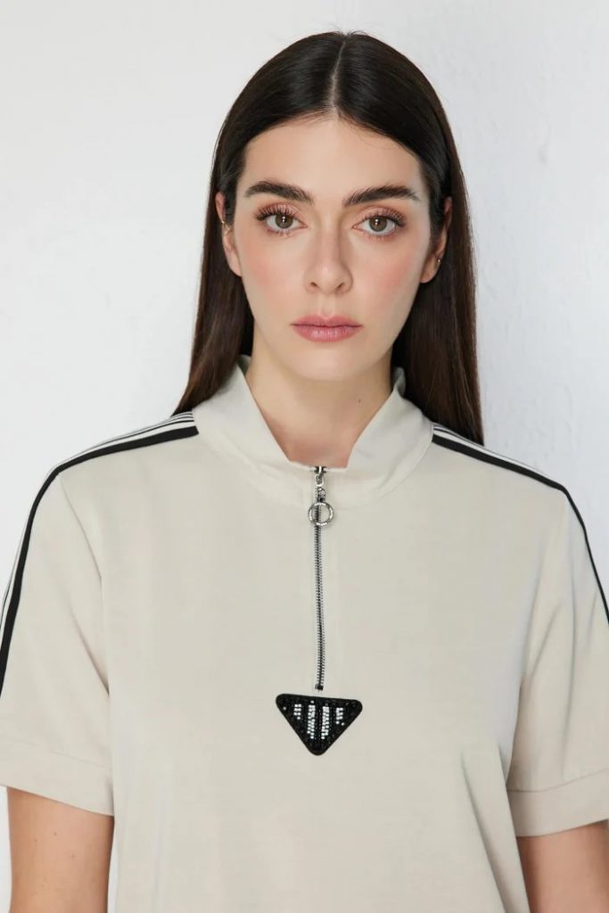 ON TRİKO Fermuar Detaylı T-shirt 76335 - BEJ