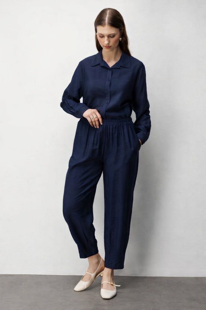 ON TRİKO Paçası Pileli Bilek Boy Pantolon 72317 - Lacivert