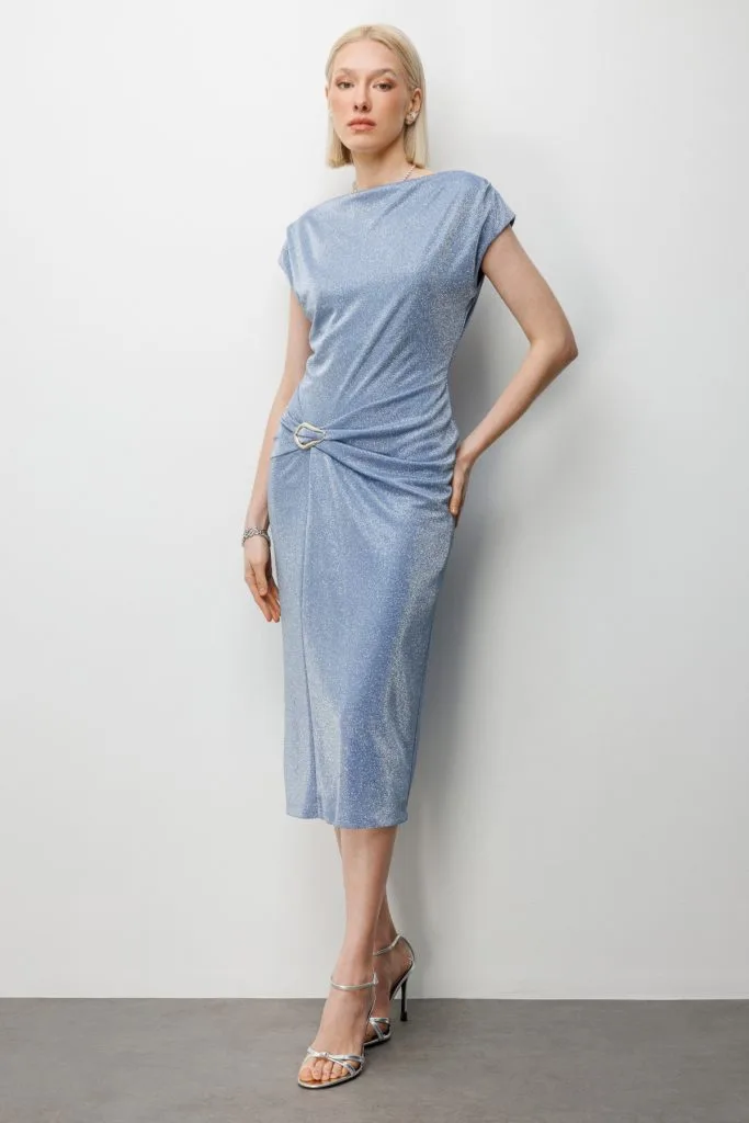 EKOL Beli Metal Aksesuarlı Simli Elbise 6072