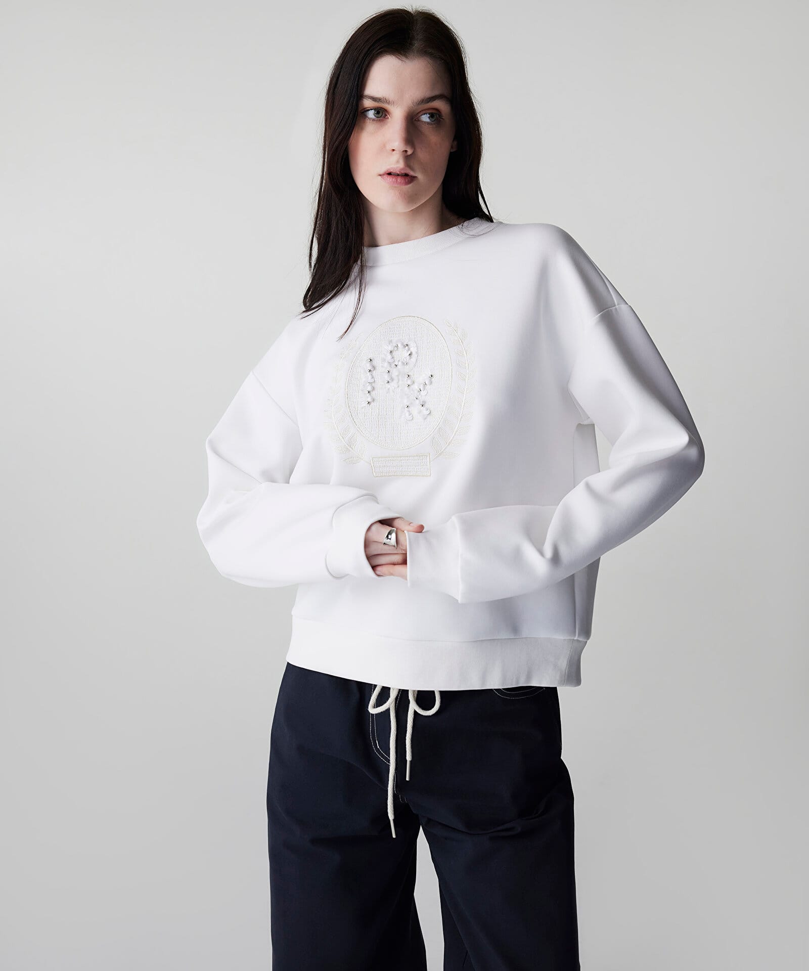 İPEKYOL Nakışlı Sweatshirt IS1260091006