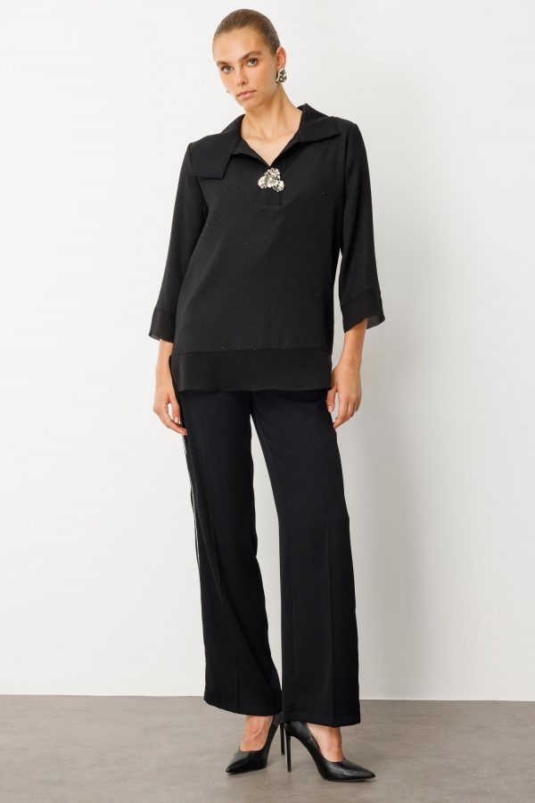 MODAİLGİ Takma Kol Geniş Yaka Broş Detaylı Bluz 10002