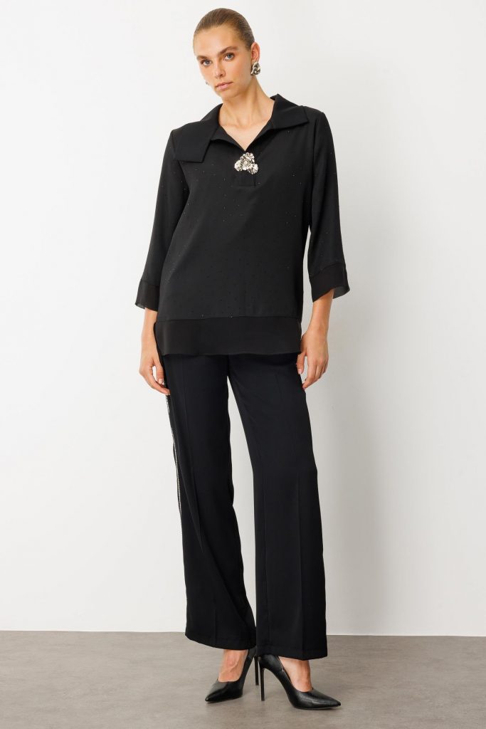 MODAİLGİ Takma Kol Geniş Yaka Broş Detaylı Bluz 10002