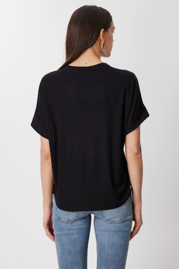ON TRİKO Aksesuarlı Sıfır Yaka Bluz 71379 - Siyah