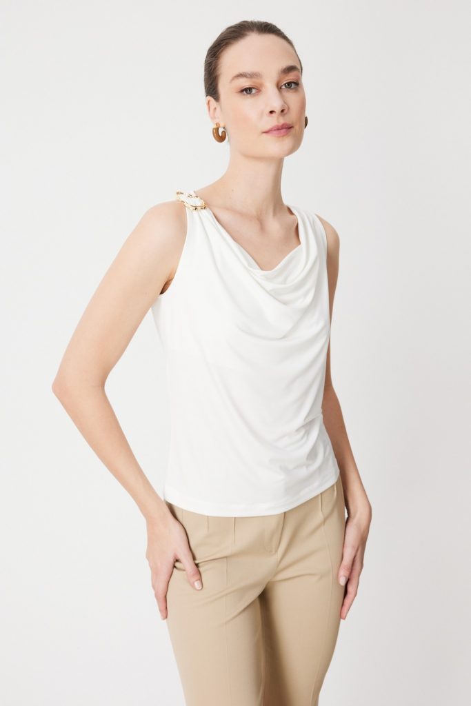 ON TRİKO Tek Omzu Aksesuarlı Degaje Yaka Bluz 71395 - EKRU