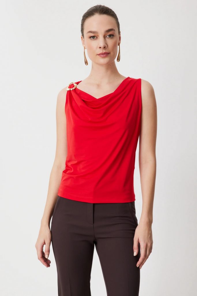 ON TRİKO Tek Omzu Aksesuarlı Degaje Yaka Bluz 71395 - KIRMIZI