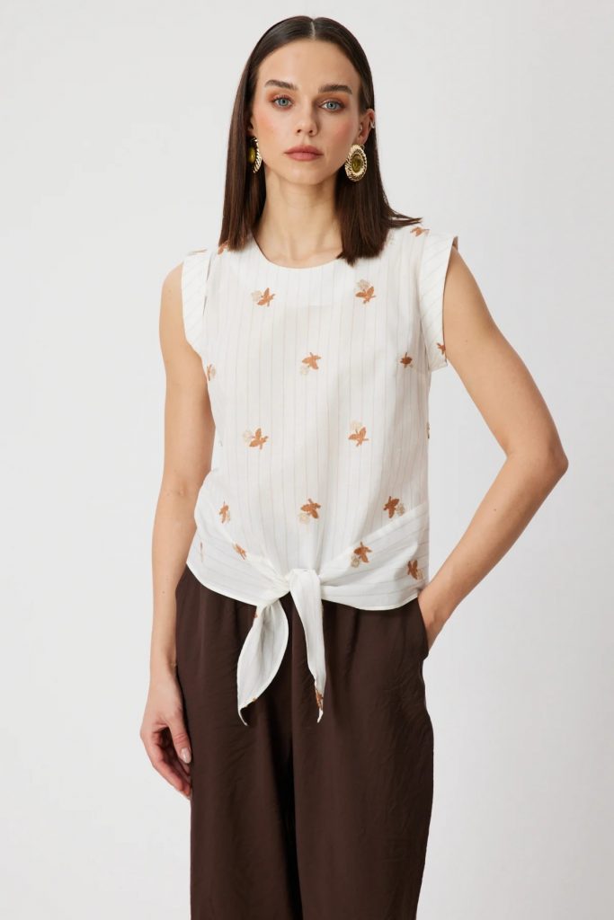 ON TRİKO Önü Bağlamalı İşlemeli Bluz 72335 - BEJ