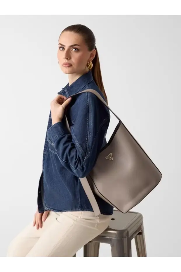 GUESS Meridian II Siyah Kadın Omuz Çantası HWBG6974040 - VİZON