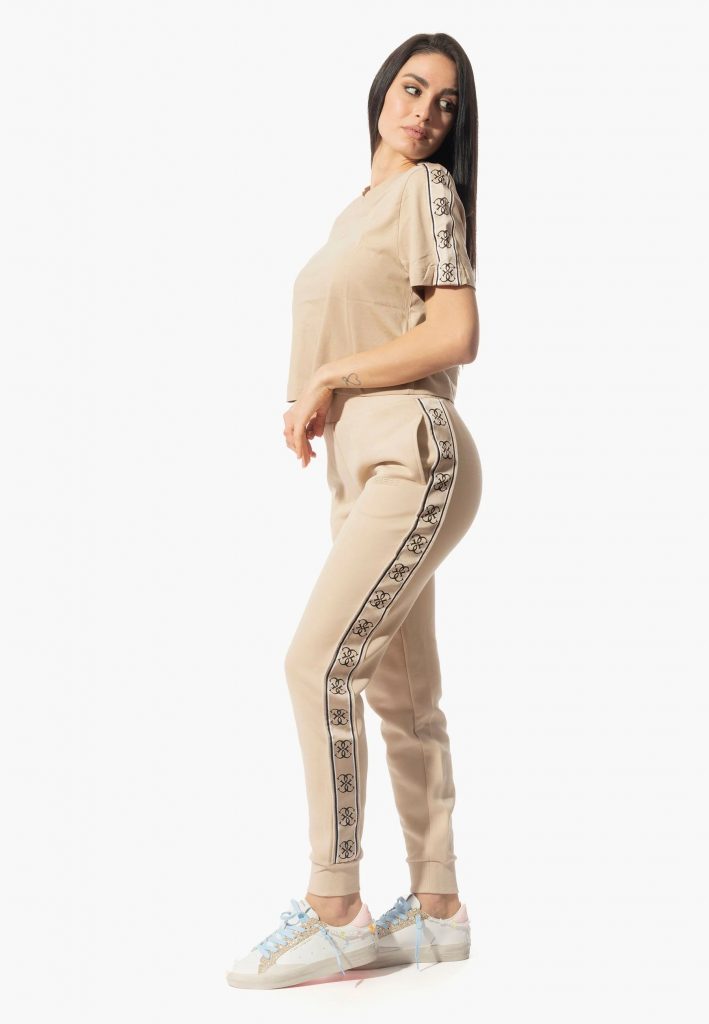 GUESS Logo Bantlı Kısa Tişört  V3RI08I3Z14 - KREM