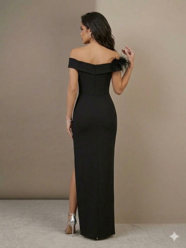 DORİDORCA Tüylü Çiçek Detaylı Yırtmaçlı Elbise 6040 - Siyah