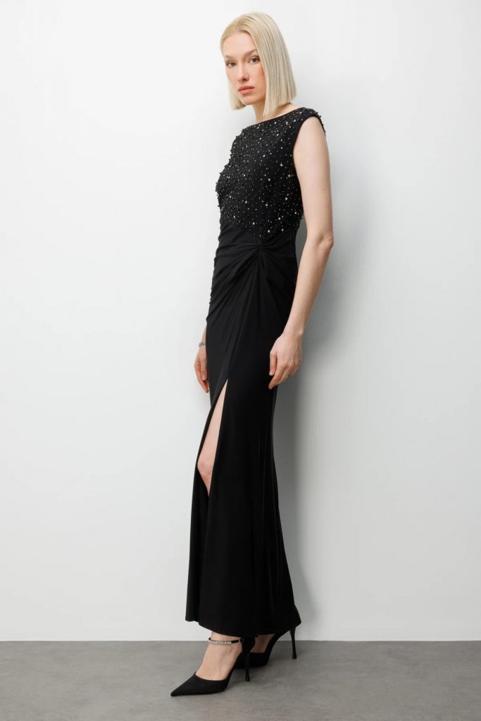 EKOL Taş İşlemeli Yırtmaç Detaylı Maxi Elbise 6100 - Siyah