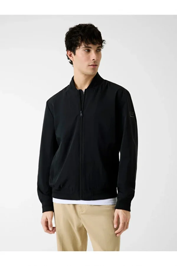 GUESS  Esnek Katlanabilir Bomber Erkek Siyah Ceket M6RL09WJ362