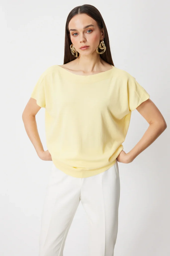 ON TRİKO Kayık Yaka Kısa Kollu Bluz 76370 - SARI