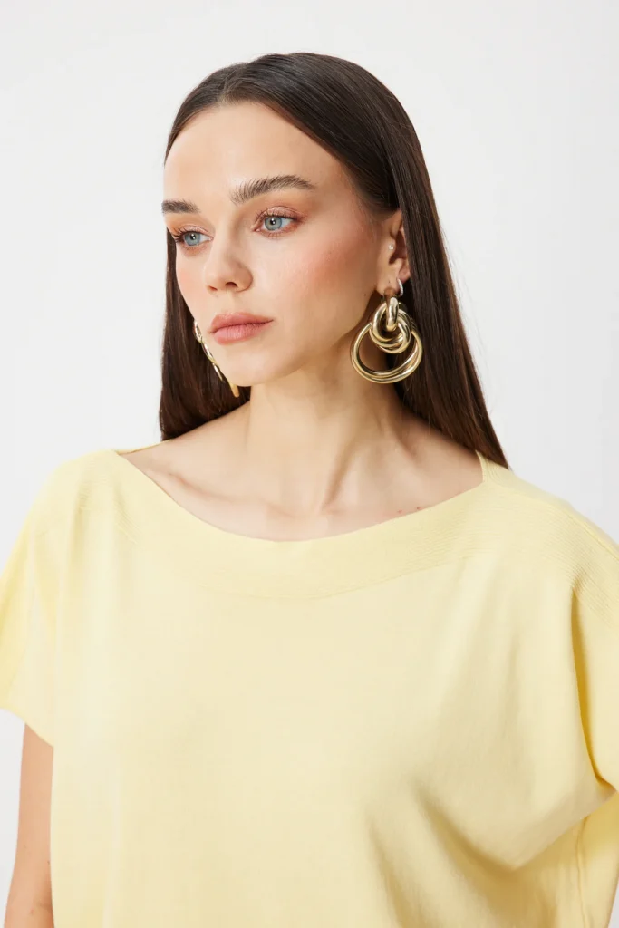 ON TRİKO Kayık Yaka Kısa Kollu Bluz 76370 - SARI