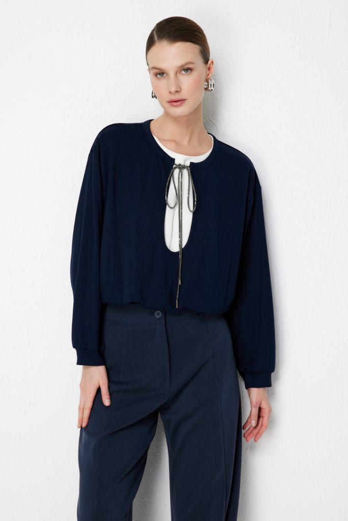 ON TRİKO Beli Lastikli Zincirli Crop Sweat 76329 - Lacivert