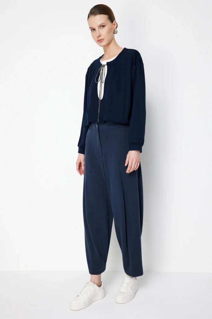 ON TRİKO Beli Lastikli Zincirli Crop Sweat 76329 - Lacivert