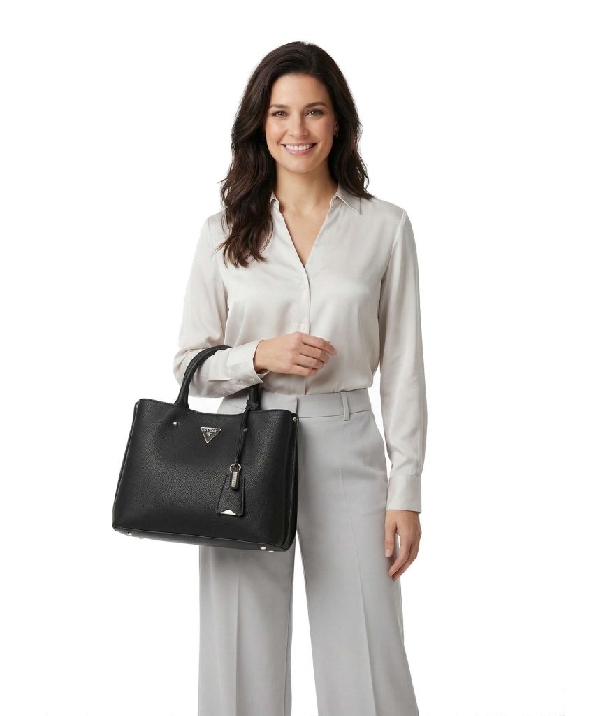 GUESS Kadın Omuz Çantası HWBG6974060 - Siyah