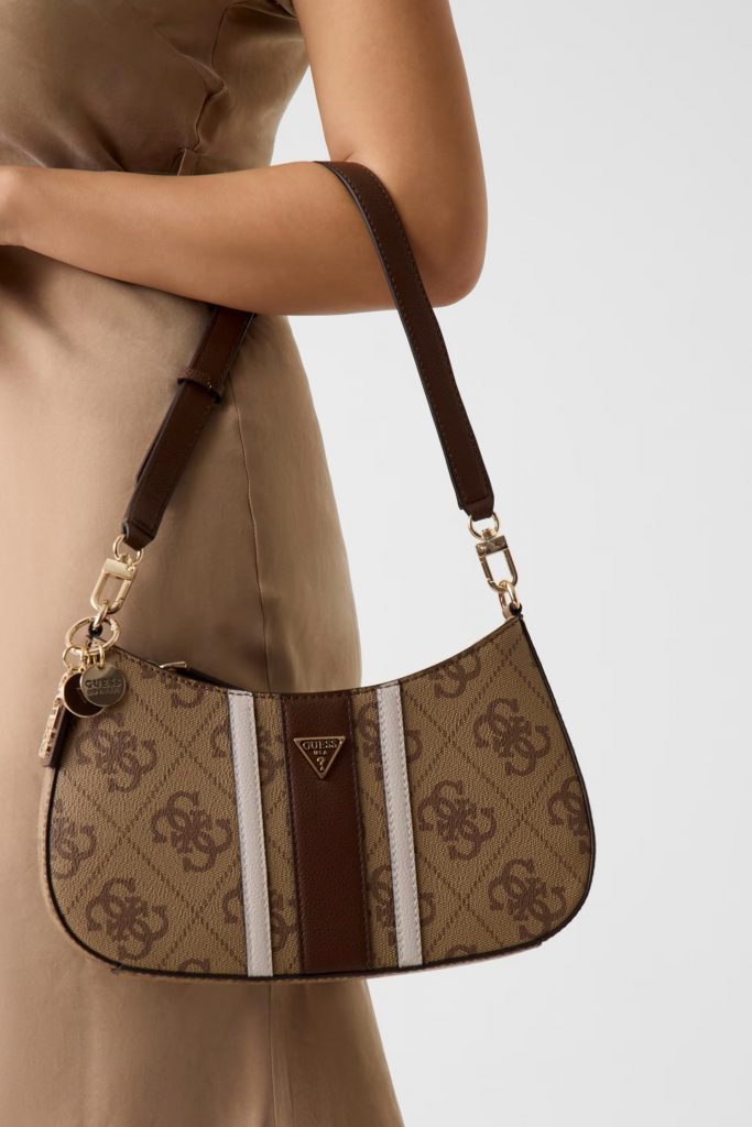 GUESS Noelle Omuz Çantası HWSS9672180 - Latte