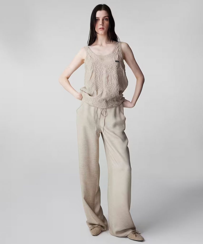 İPEKYOL İşlemeli ve Logo Patchli Bluz IS1260006074 - A.HAKİ