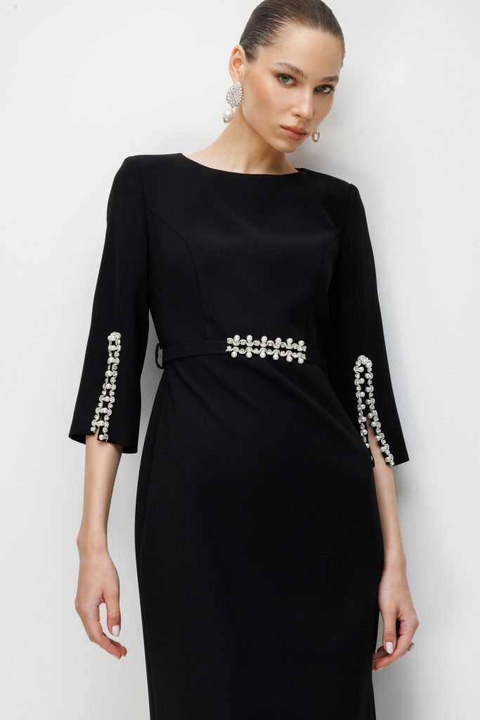 MODAİLGİ Kolları Yırtmaçlı İncili Aksesuarlı Beli Kemerli Elbise 60031