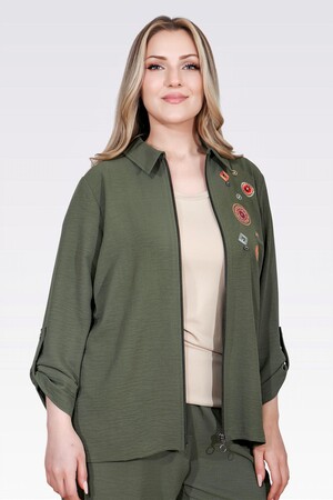 TOLGA SARAÇOĞLU NAKIŞ DETAYLI FERMUARLI AYROBİN GÖMLEK 50138 - HAKİ