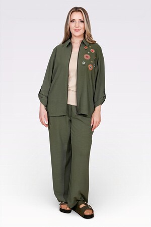 TOLGA SARAÇOĞLU NAKIŞ DETAYLI FERMUARLI AYROBİN GÖMLEK 50138 - HAKİ