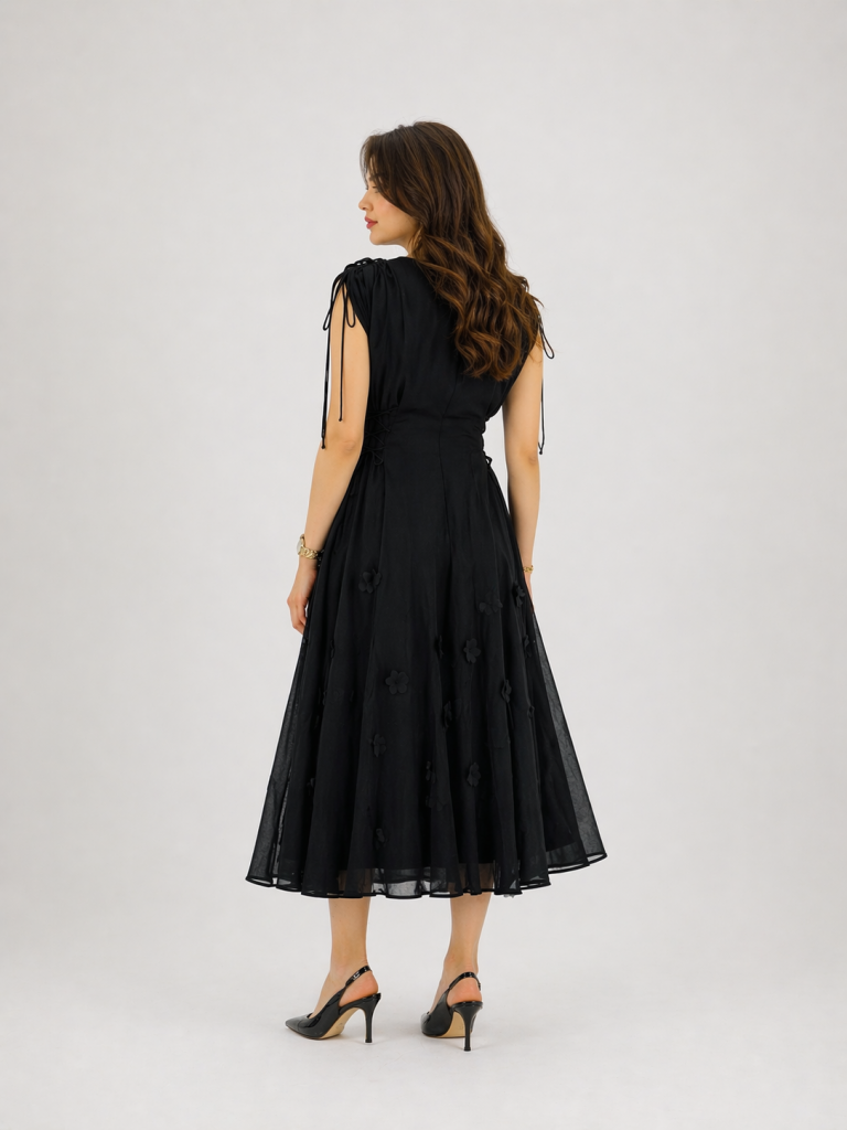 UNIQUE Zarif Çiçek Aplikeli Tül Midi Elbise  263009 - Siyah