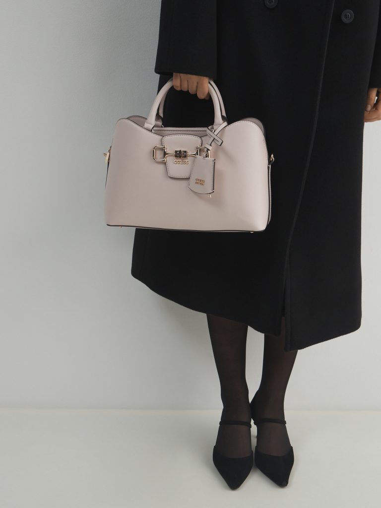 GUESS Janie Girlfriend Kadın El Çantası HWVG9910060 - KREM