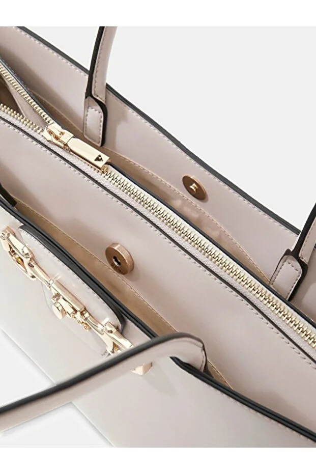 GUESS Janie Kadın Omuz Çantası HWVG9910230