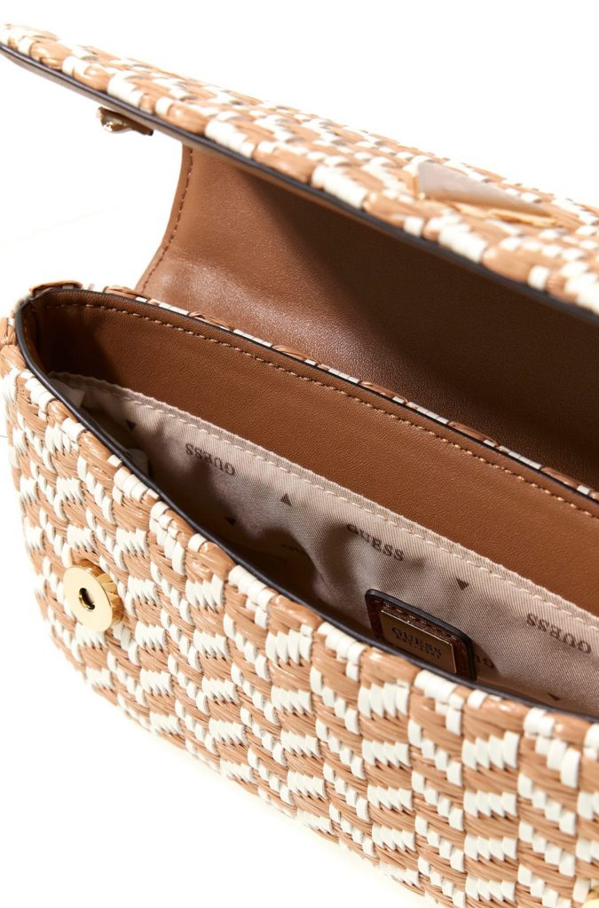 GUESS  Tessi Kapaklı Kadın Omuz Çantası HWWG7691190 - konyak