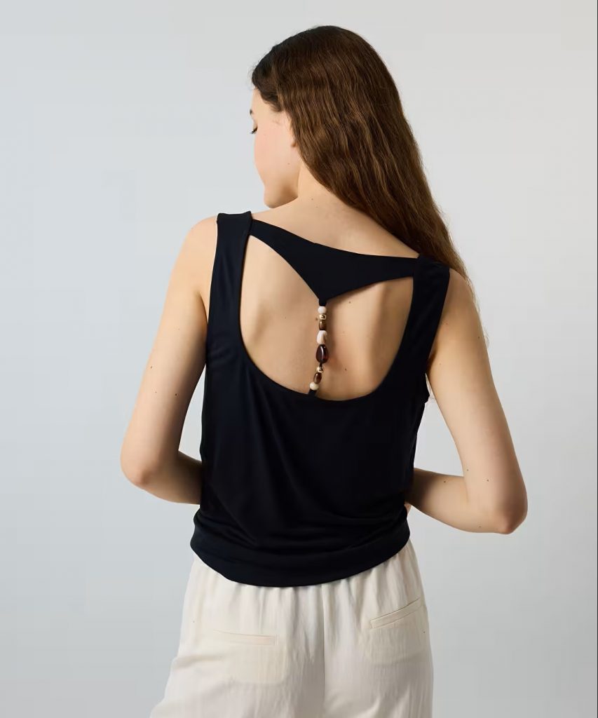 İPEKYOL Boncuk Aksesuarlı Cutout T-Shirt IS1260070164