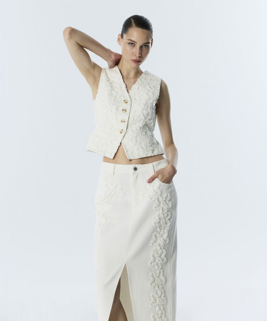 TWIST Çiçek Nakışlı Non Denim Yelek TS1260007044