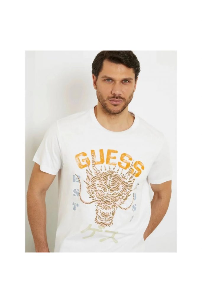 GUESS  Erkek Ejderha Baskılı Bisiklet Yaka Pamuklu Kısa Kollu T-Shirt M4GI21K8FQ4 - Beyaz