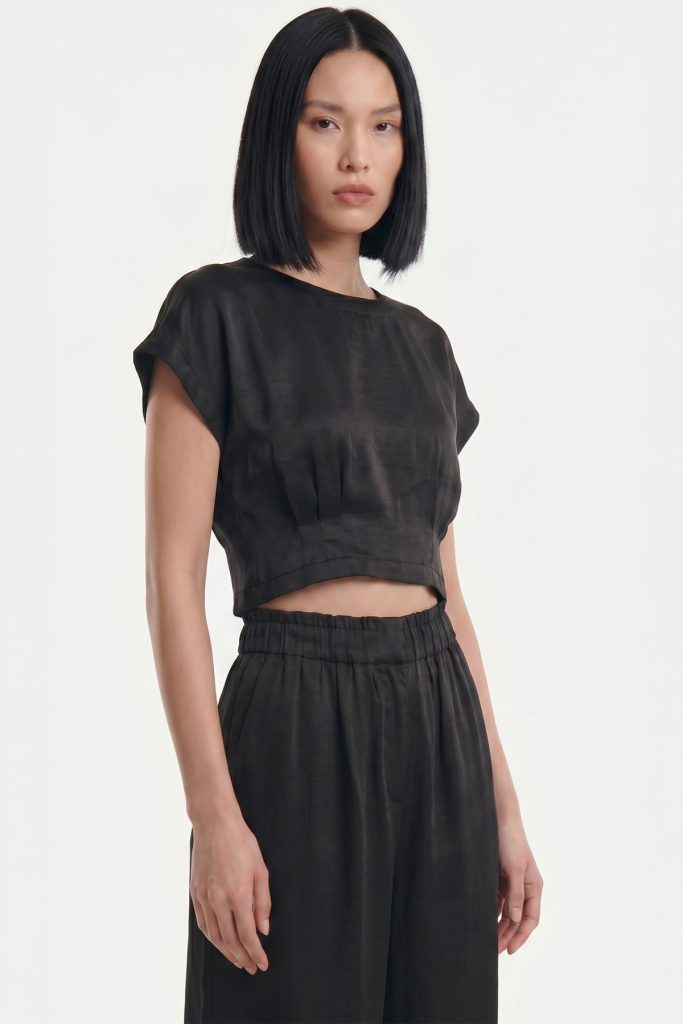 ON TRİKO Pile Detaylı Crop Bluz 74448 - Siyah