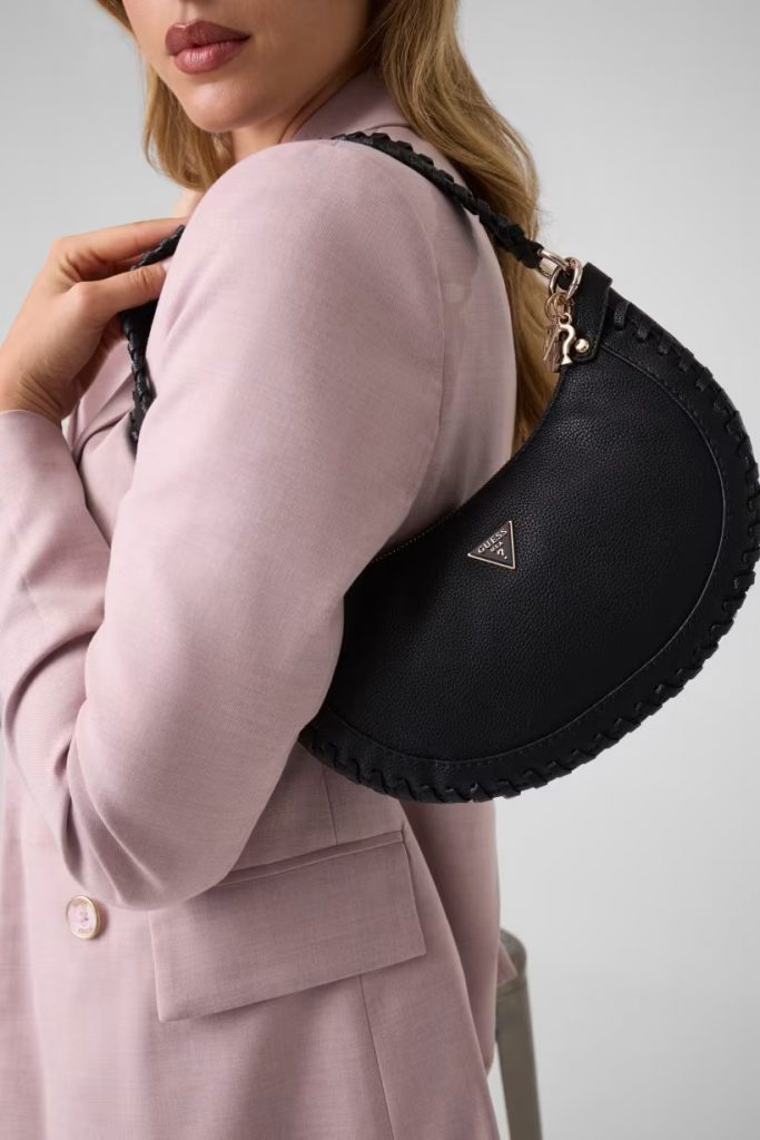 GUESS Petra Hobo Çanta HWBG9750010