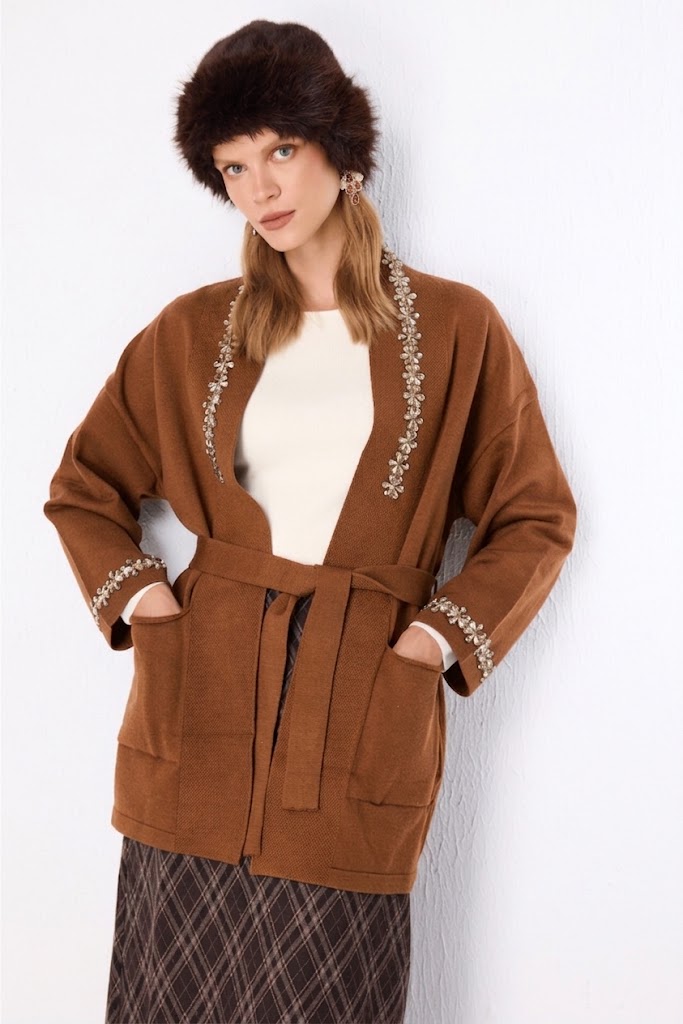 ON TRİKO Beli Kuşaklı Taşlı Triko Hırka 10903 - kahve